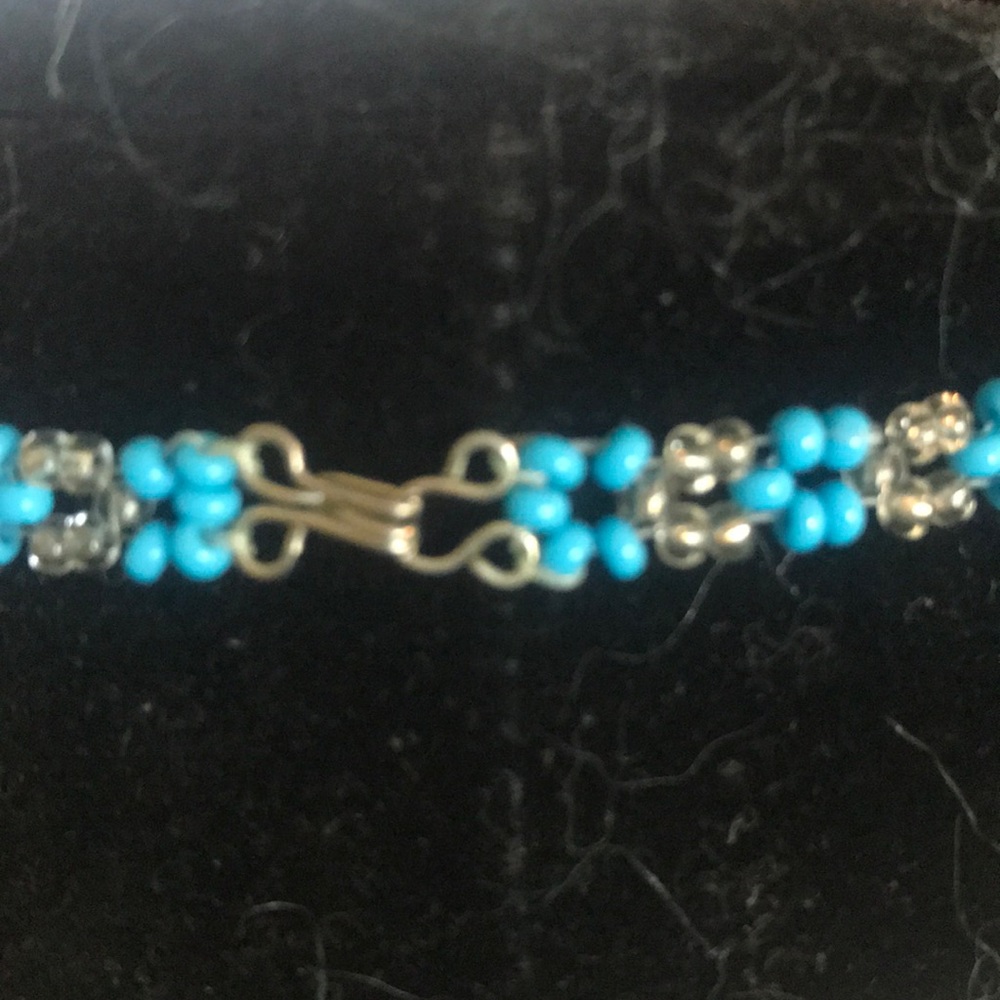 “TURQUOISE AND SILVER” Vintage  Beaded Delicate Necklace. - Picture 6 of 8